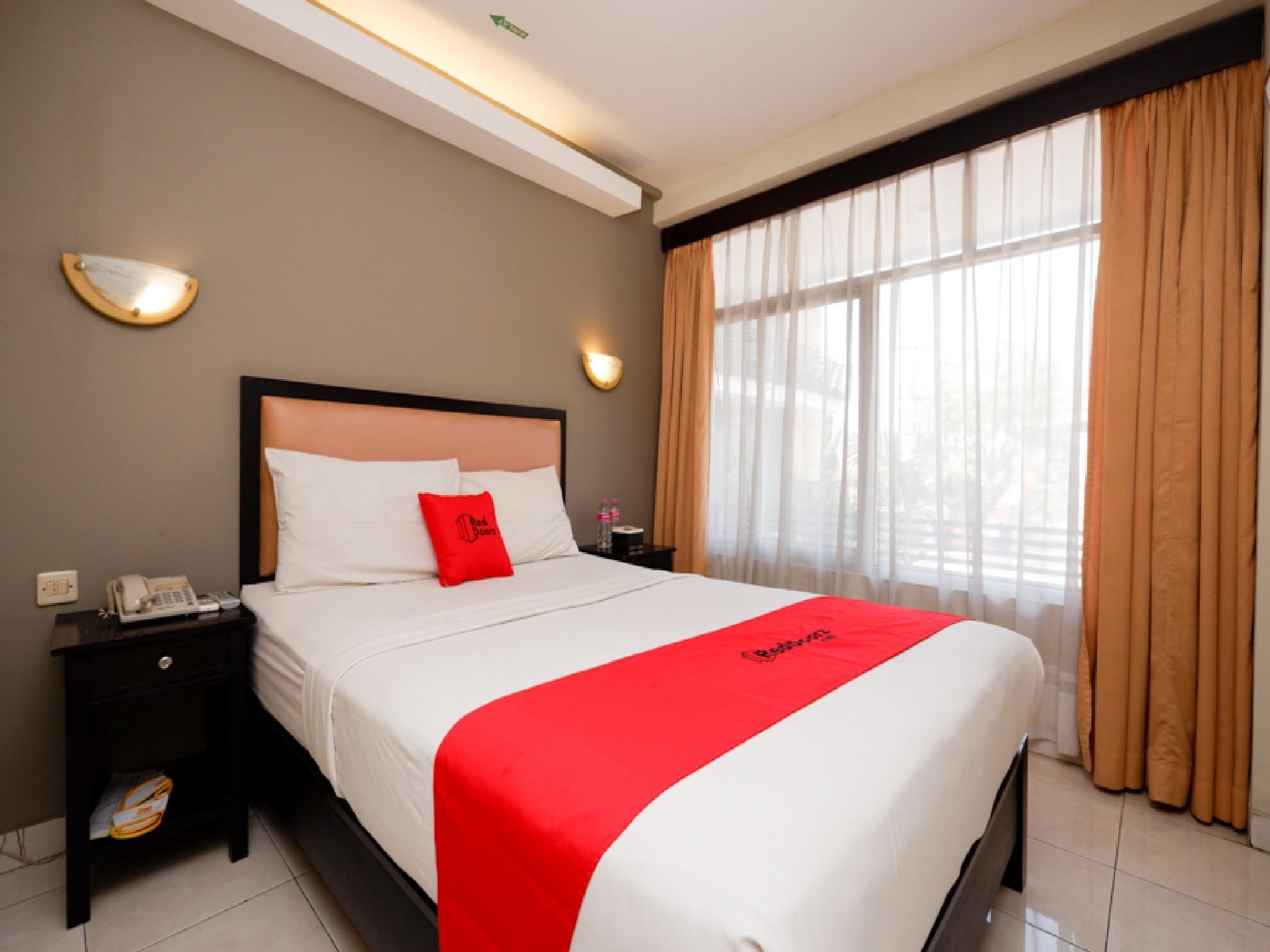 Reddoorz Plus @ Singosari Raya Semarang Luaran gambar