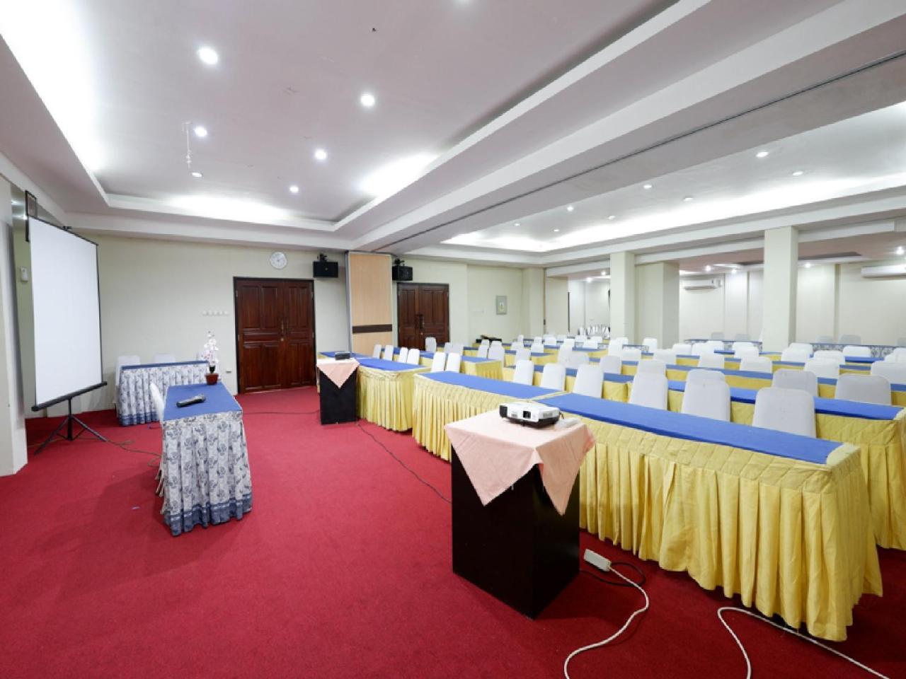 Reddoorz Plus @ Singosari Raya Semarang Luaran gambar